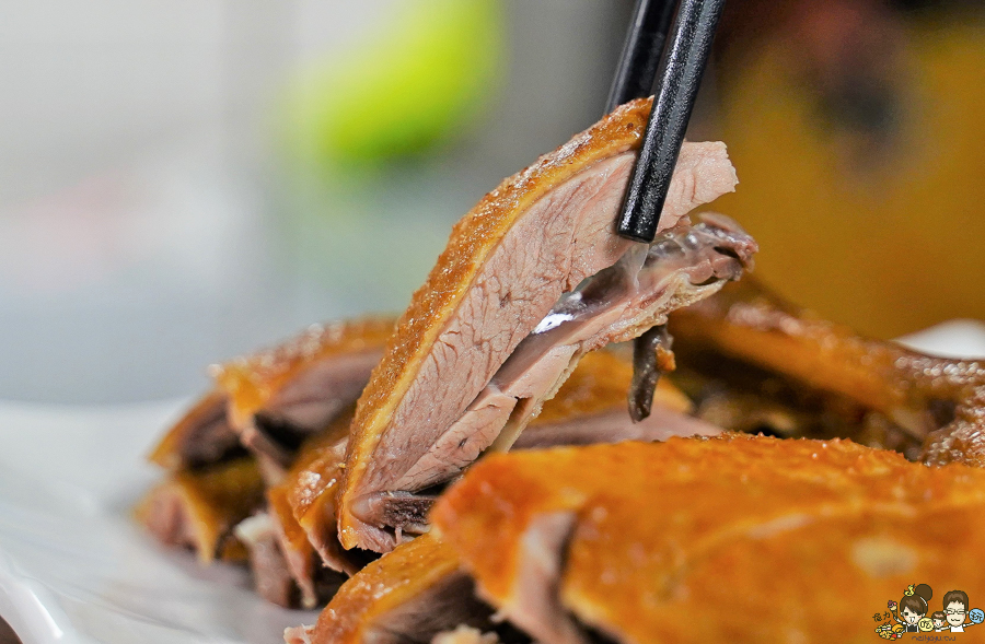 傳承 老店 冰糖醬鴨 甘蔗燻鴨 功夫料理 天府醬鴨 家庭聚會 內用 好吃 推薦 北高雄 左營美食 高鐵美食