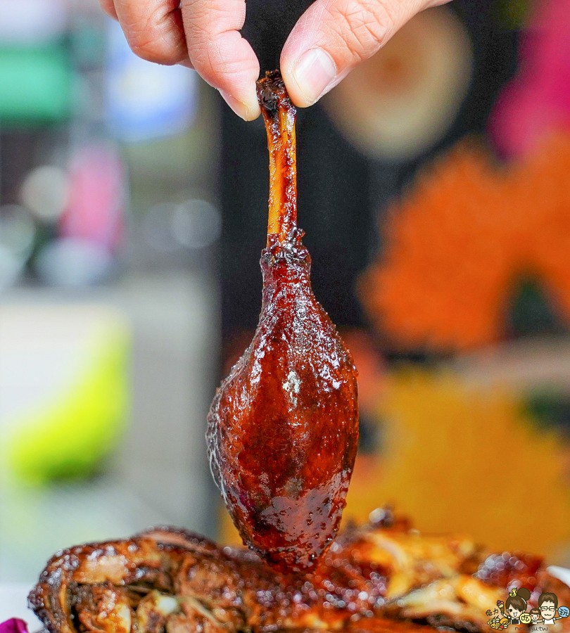 傳承 老店 冰糖醬鴨 甘蔗燻鴨 功夫料理 天府醬鴨 家庭聚會 內用 好吃 推薦 北高雄 左營美食 高鐵美食