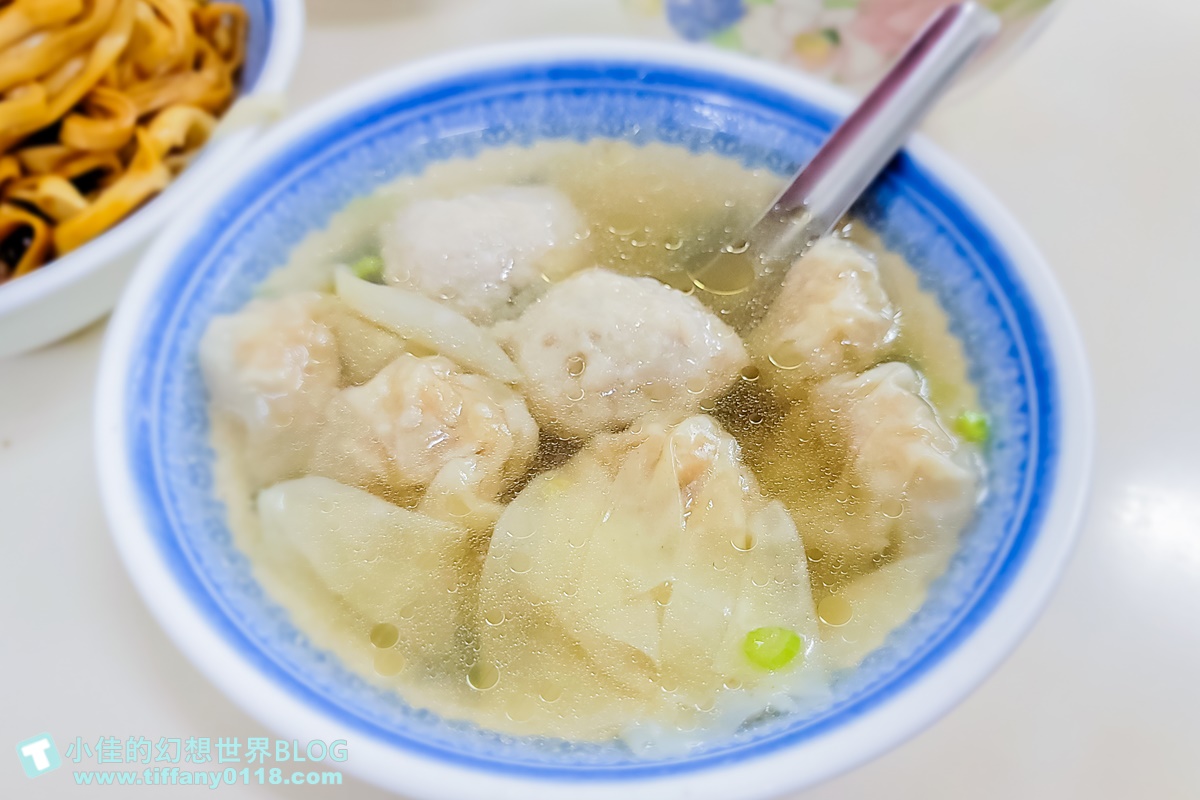 [宜蘭美食]文昌炸醬麵/份量多又便宜/在地人推薦必吃/平日也人潮滿滿