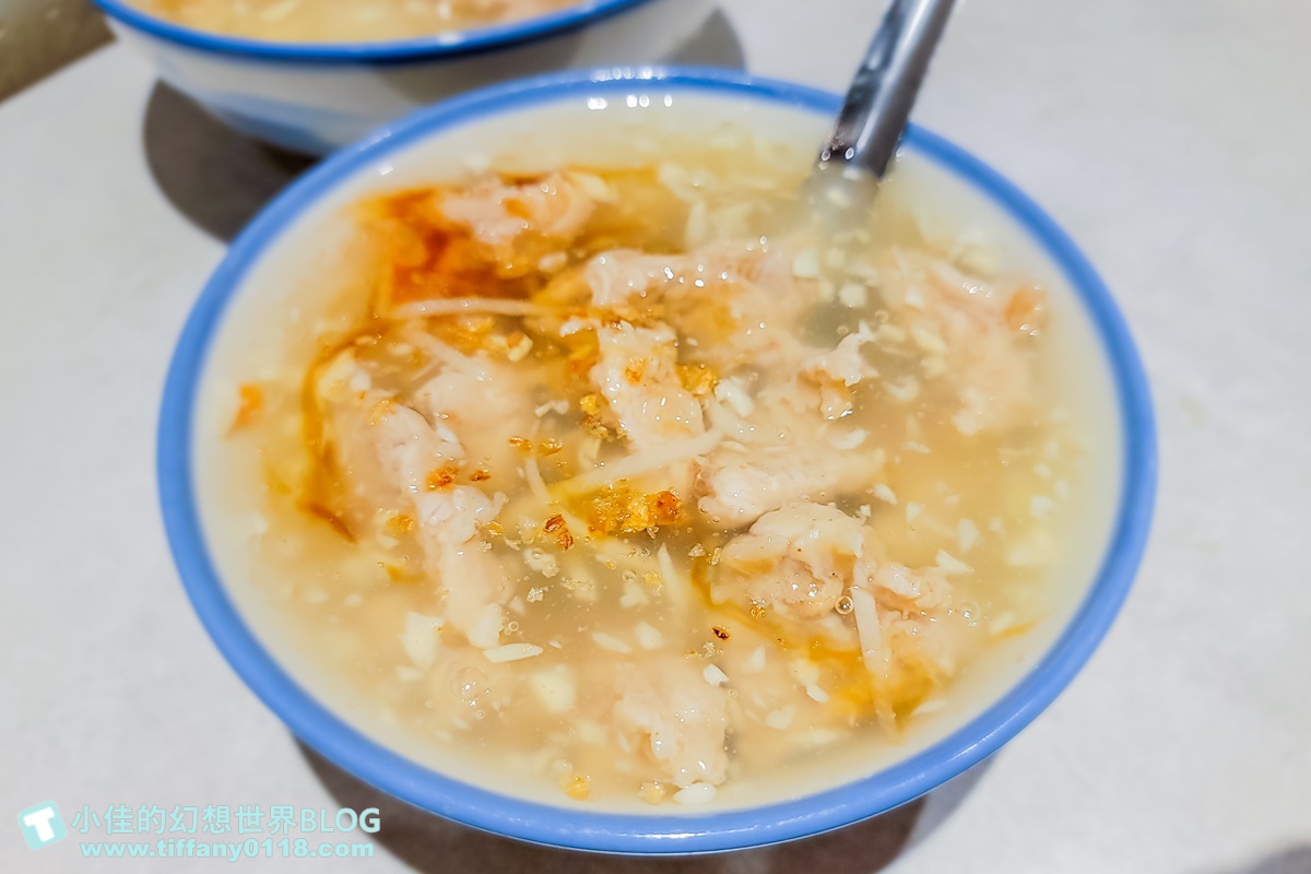 [宜蘭美食]阿娘給的蒜味肉羹/心目中第一名的蒜味肉羹/蒜味濃郁肉羹Q彈/挑高設計環境舒適