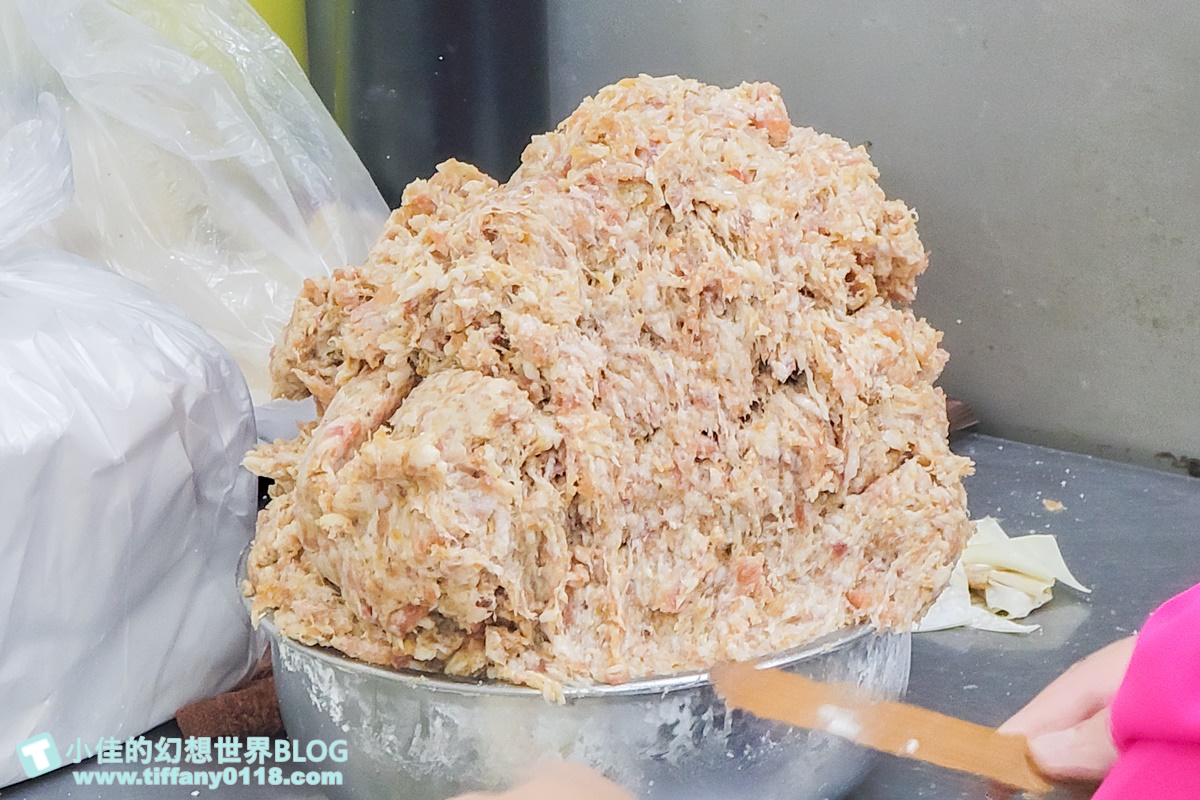 [宜蘭美食]文昌炸醬麵/份量多又便宜/在地人推薦必吃/平日也人潮滿滿