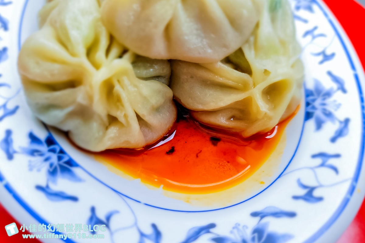 [宜蘭美食]正好鮮肉小籠包/有湯汁內餡香的排隊美食/好吃到內用完又外帶回家/宜蘭排隊美食推薦