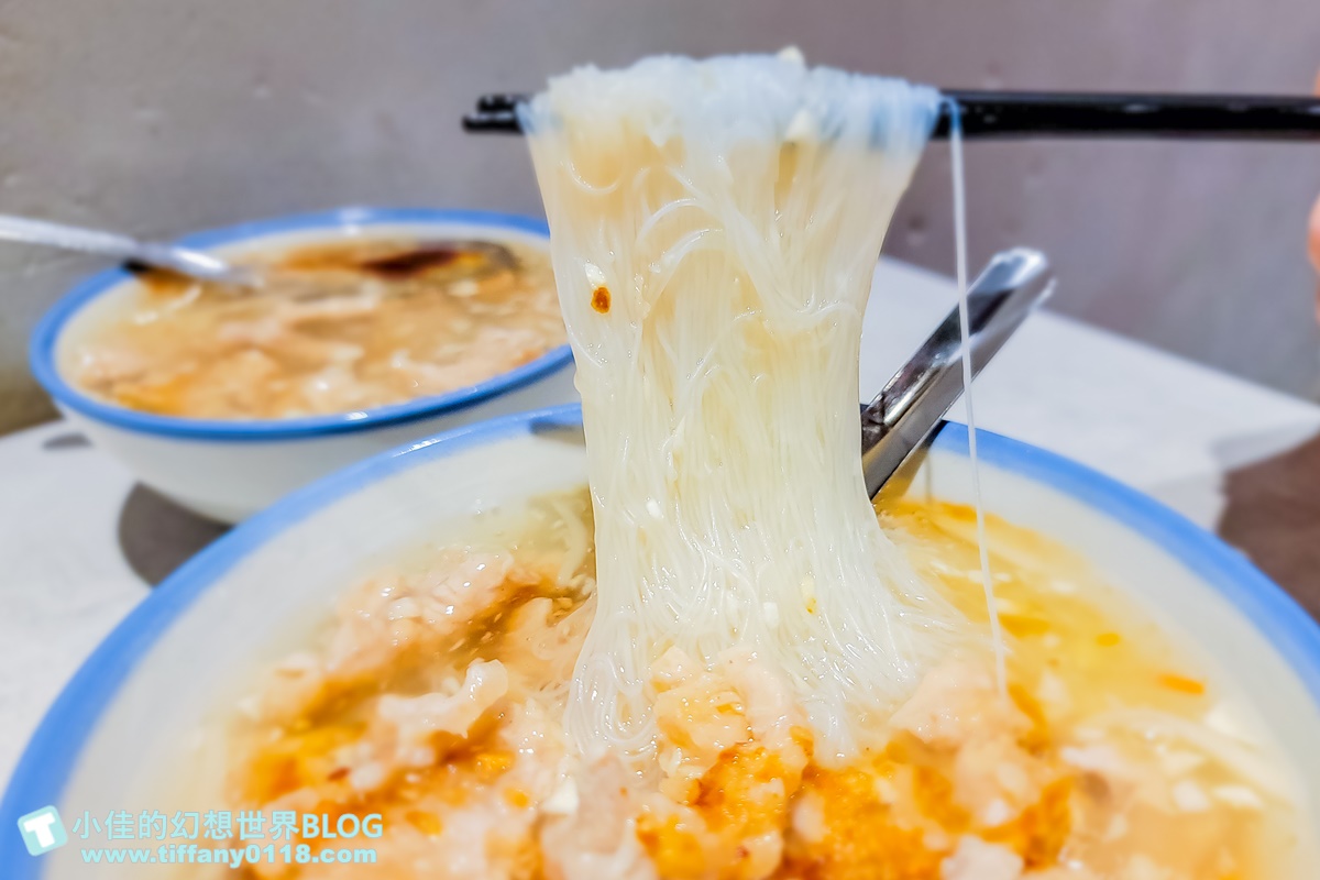 [宜蘭美食]阿娘給的蒜味肉羹/心目中第一名的蒜味肉羹/蒜味濃郁肉羹Q彈/挑高設計環境舒適