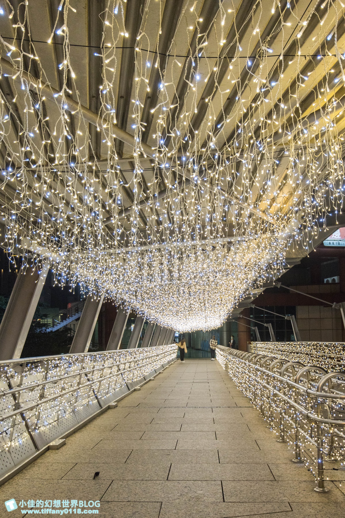 2021新北耶誕城xLEGO樂高/三大展區+七大絕美燈廊+樂高主題燈區總整理/教你怎麼玩怎麼去