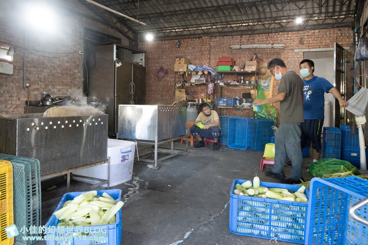 [萬里美食]知味鄉玉米/北海岸超人氣排隊玉米代表/平假日都人潮滿滿/萬里烤玉米推薦