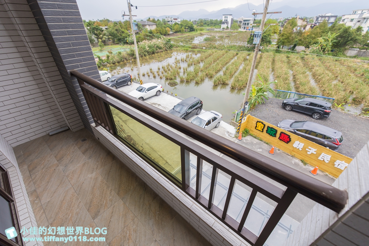 [宜蘭民宿]童玩趣親子民宿/卡通主題溜滑梯球池房+遊戲室+電動車+電梯/每間都有浴缸跟陽台/宜蘭親子民宿推薦