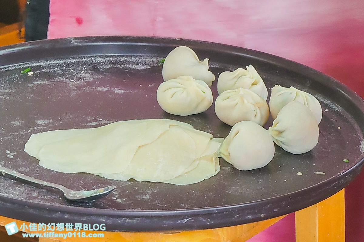 [宜蘭美食]正好鮮肉小籠包/有湯汁內餡香的排隊美食/好吃到內用完又外帶回家/宜蘭排隊美食推薦