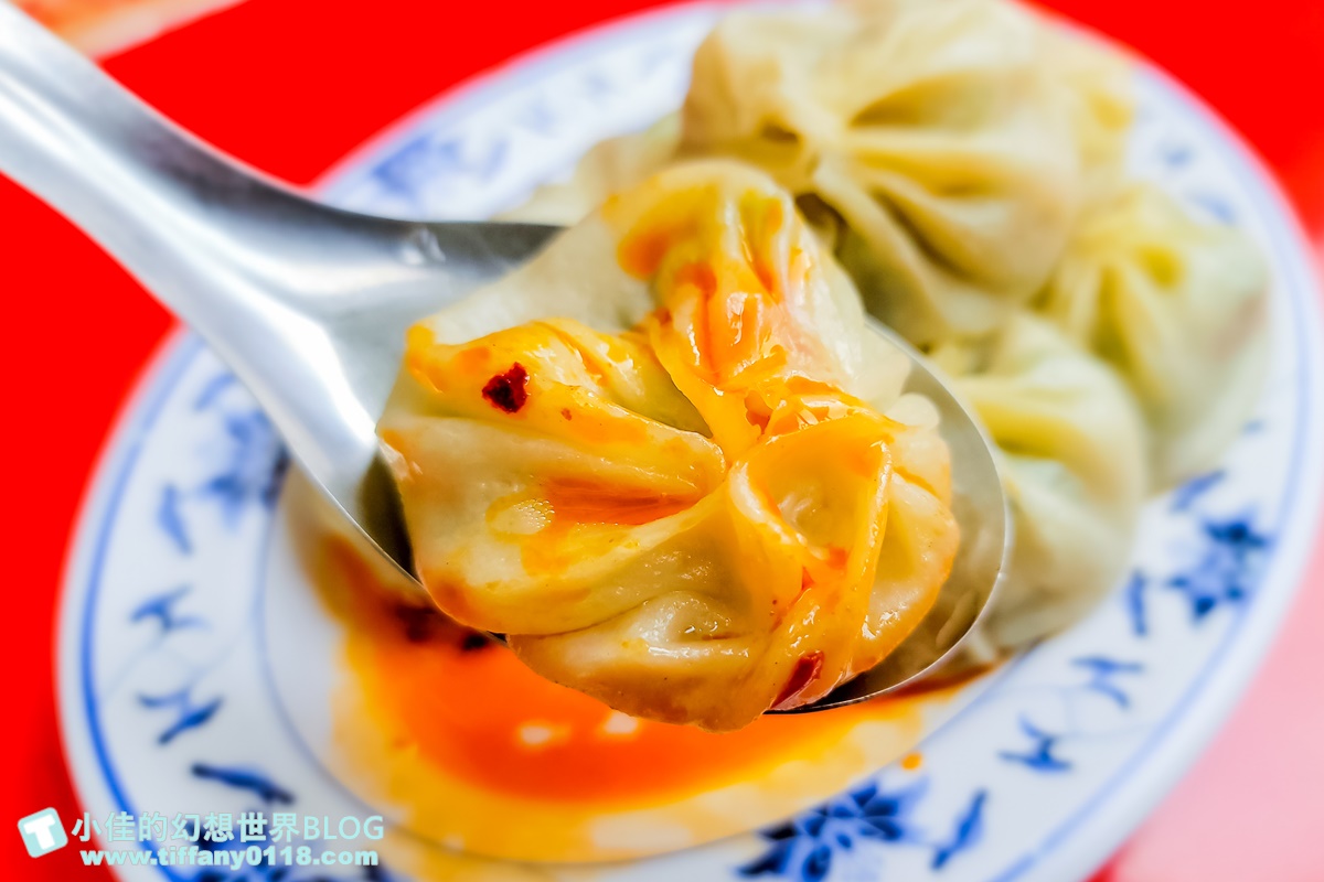 [宜蘭美食]正好鮮肉小籠包/有湯汁內餡香的排隊美食/好吃到內用完又外帶回家/宜蘭排隊美食推薦