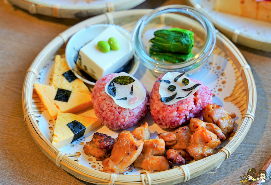 和服租借 浴衣 體驗 拍攝 網美景點 勝利新村 好運水水 屏東景點 屏東旅遊 網美