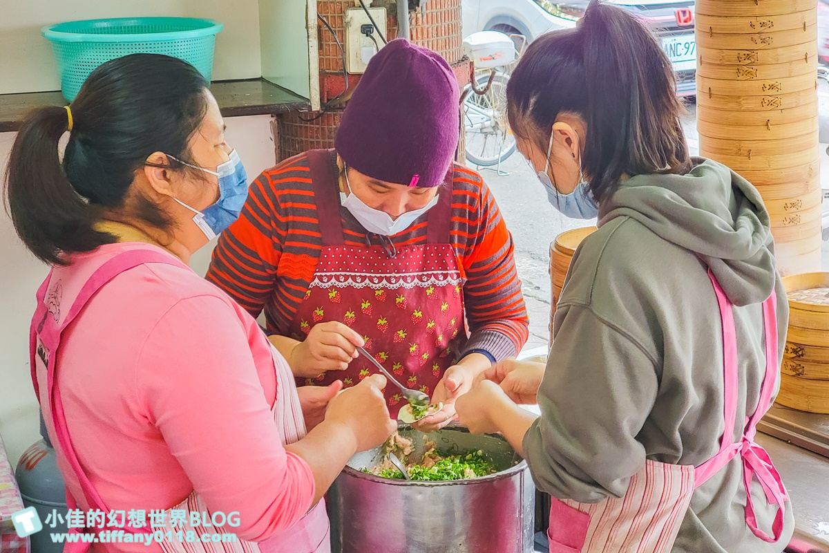 [宜蘭美食]正好鮮肉小籠包/有湯汁內餡香的排隊美食/好吃到內用完又外帶回家/宜蘭排隊美食推薦
