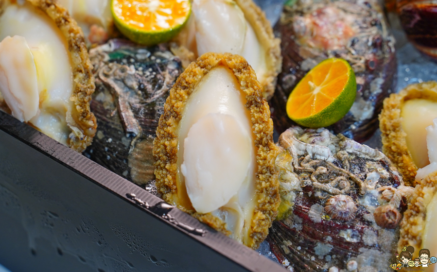 花花世界 高雄火鍋 鍋物 巨無霸 龍蝦 海鮮 頂級 日本和牛 高雄巷弄