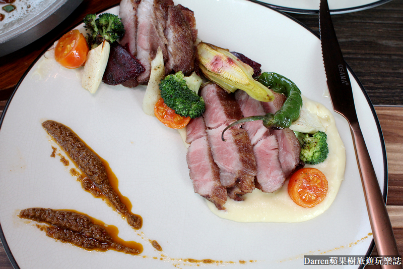 帕朵拉義式餐廳|桃園藝文特區中茂新天地美食/機器人送餐拍照打卡餐廳 菜單