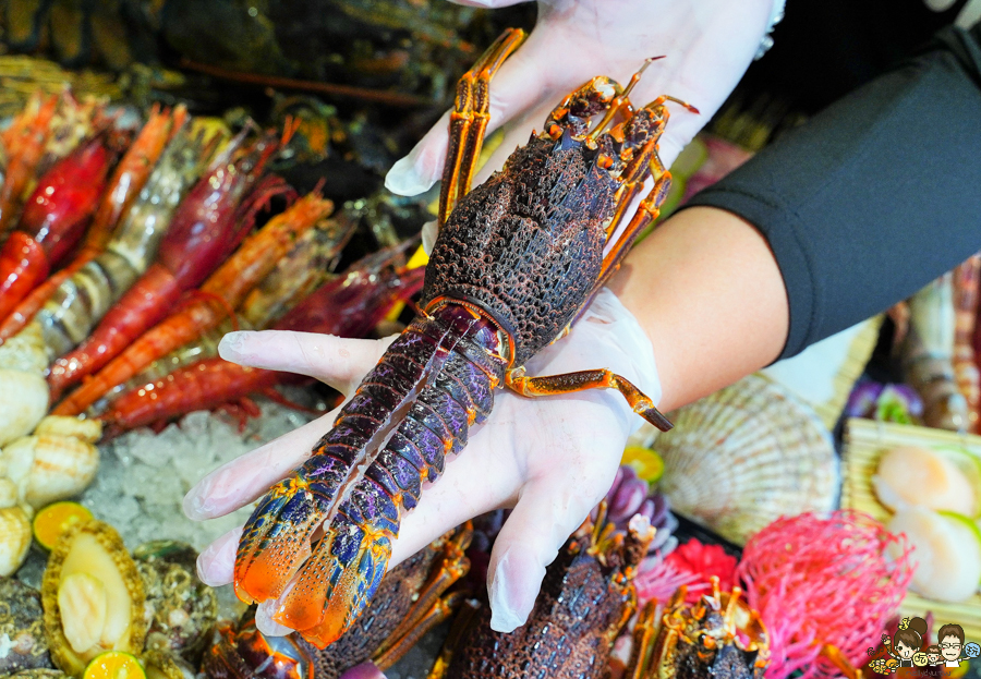 花花世界 高雄火鍋 鍋物 巨無霸 龍蝦 海鮮 頂級 日本和牛 高雄巷弄