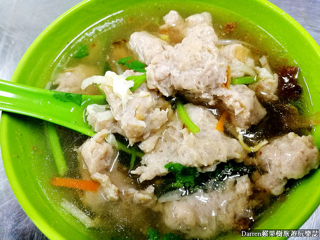 桃園八德美食|阿嬤肉羹麵42年老店八德三元宮旁2小時賣完收工的排隊小吃/八德更寮腳美食