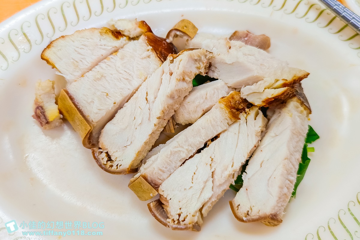 [台北美食]賣麵炎仔(金泉小吃店)/米其林必比登推薦的大稻埕排隊美食/紅燒肉超好吃