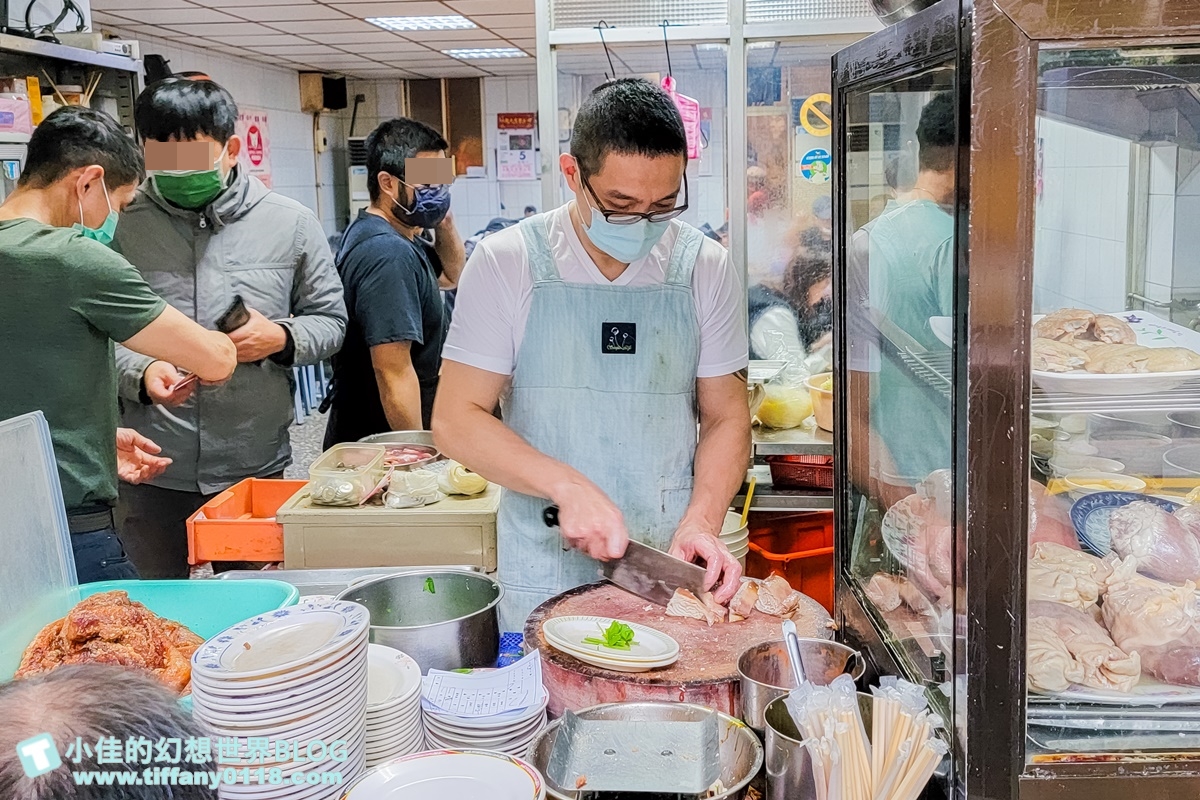 [台北美食]賣麵炎仔(金泉小吃店)/米其林必比登推薦的大稻埕排隊美食/紅燒肉超好吃