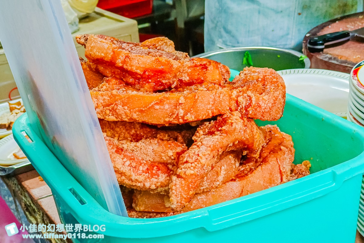 [台北美食]賣麵炎仔(金泉小吃店)/米其林必比登推薦的大稻埕排隊美食/紅燒肉超好吃