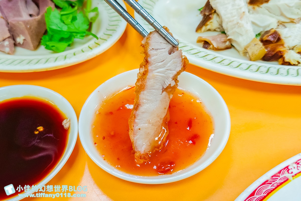 [台北美食]賣麵炎仔(金泉小吃店)/米其林必比登推薦的大稻埕排隊美食/紅燒肉超好吃