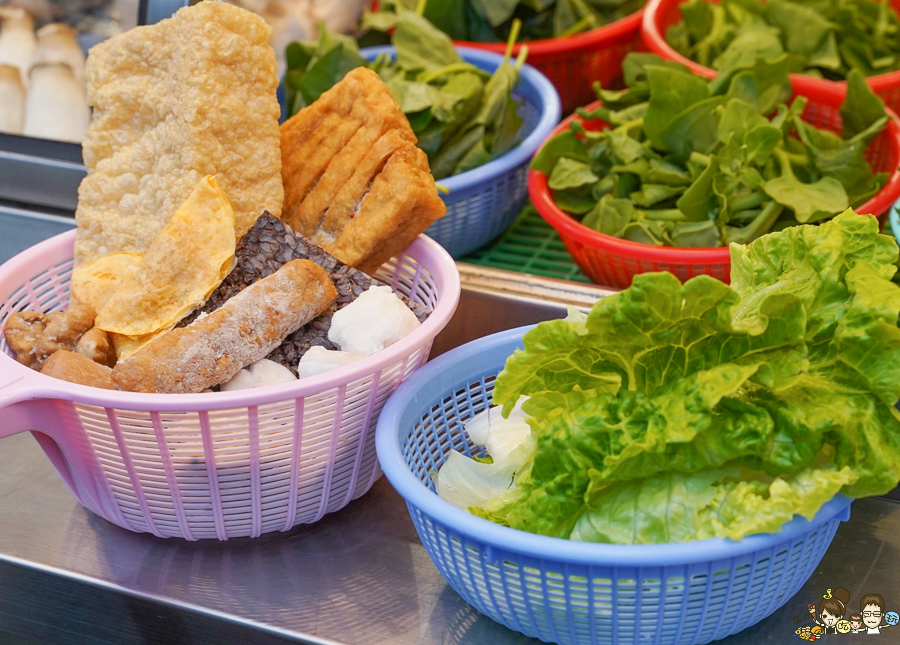 麻辣 滷味 鍋物 獨享 麻辣燙 吃到飽 川味 重慶 道地 麻奶 苓雅美食 自強美食 山城鴛鴦燙