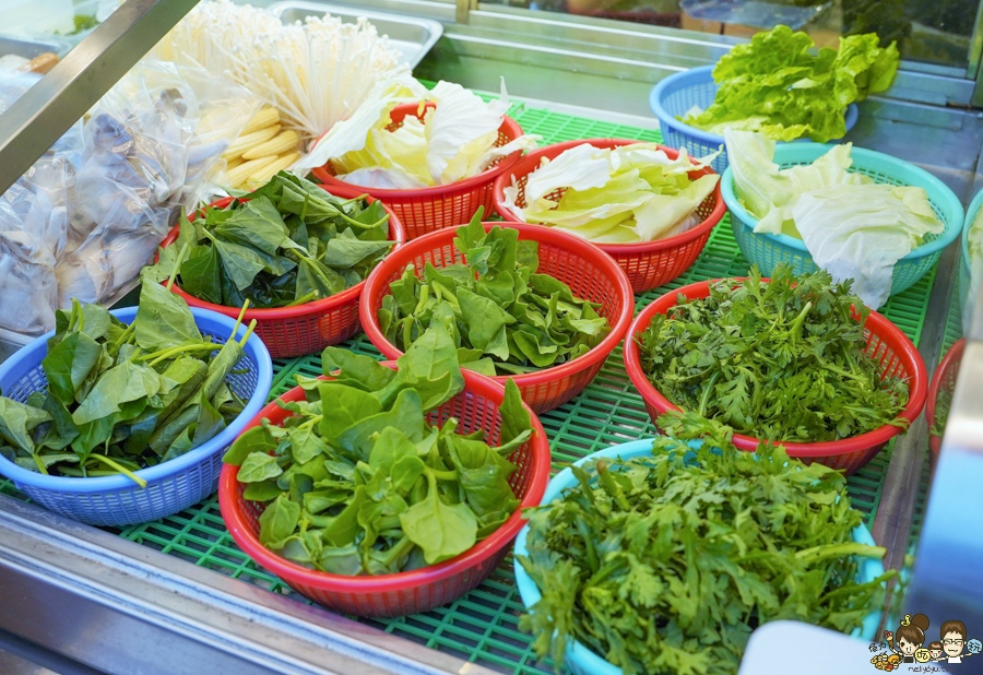 麻辣 滷味 鍋物 獨享 麻辣燙 吃到飽 川味 重慶 道地 麻奶 苓雅美食 自強美食 山城鴛鴦燙