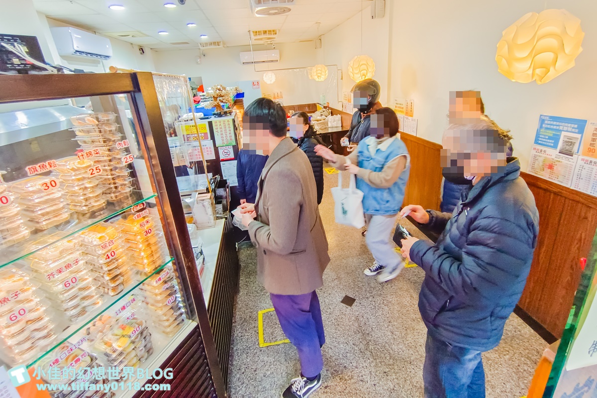 [台中美食]阿裕壽司/近30種壽司選擇最便宜25元/生魚片150元起/超人氣排隊美食