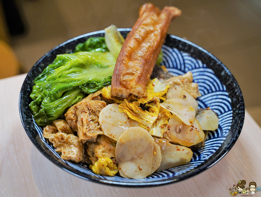 麻辣 滷味 鍋物 獨享 麻辣燙 吃到飽 川味 重慶 道地 麻奶 苓雅美食 自強美食 山城鴛鴦燙
