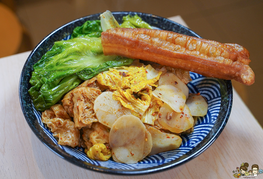 麻辣 滷味 鍋物 獨享 麻辣燙 吃到飽 川味 重慶 道地 麻奶 苓雅美食 自強美食 山城鴛鴦燙
