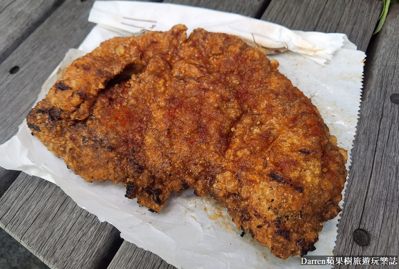 家鄉碳烤雞排|士林夜市雞排先炸後烤超巨雞排/捷運劍潭站美食