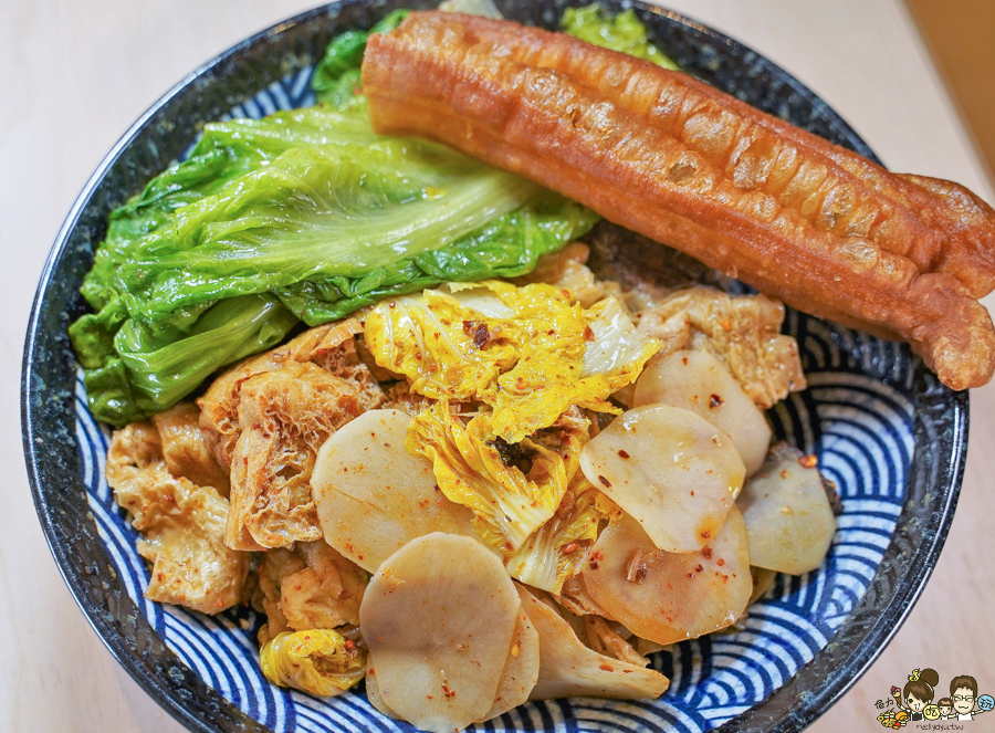 麻辣 滷味 鍋物 獨享 麻辣燙 吃到飽 川味 重慶 道地 麻奶 苓雅美食 自強美食 山城鴛鴦燙