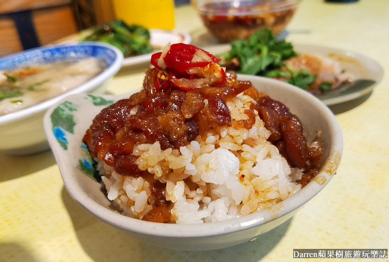 店小二魯肉飯|三重滷肉飯推薦/蒜香辣椒醬油是神隊友(菜單價位)