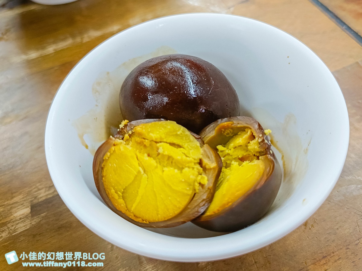 [高雄美食]北港蔡三代筒仔米糕/生意好到有三個店面/蒸蛋湯必點/鹽埕區美食推薦