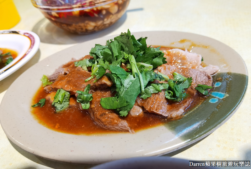 店小二魯肉飯|三重滷肉飯推薦/蒜香辣椒醬油是神隊友(菜單價位)