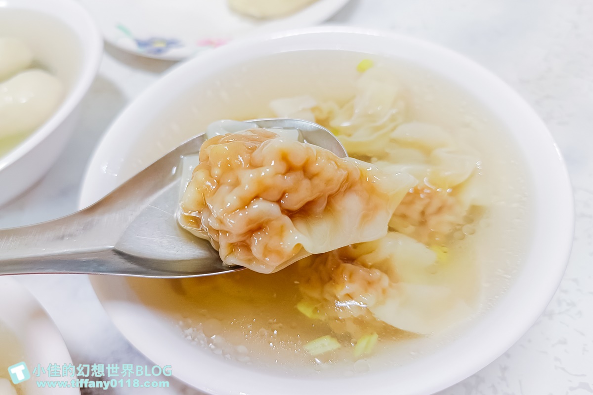 [八里美食]淡水魚丸八里店/肉包5元將近30年沒漲價/一餐吃下來40元超便宜/八里美食推薦