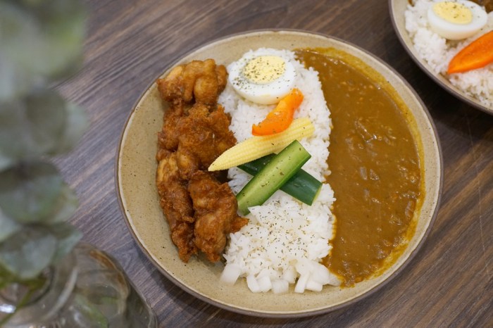 新竹美食│有哩在 Uilly Curry。新竹咖哩飯‧鍋煮布丁‧用餐不限時*