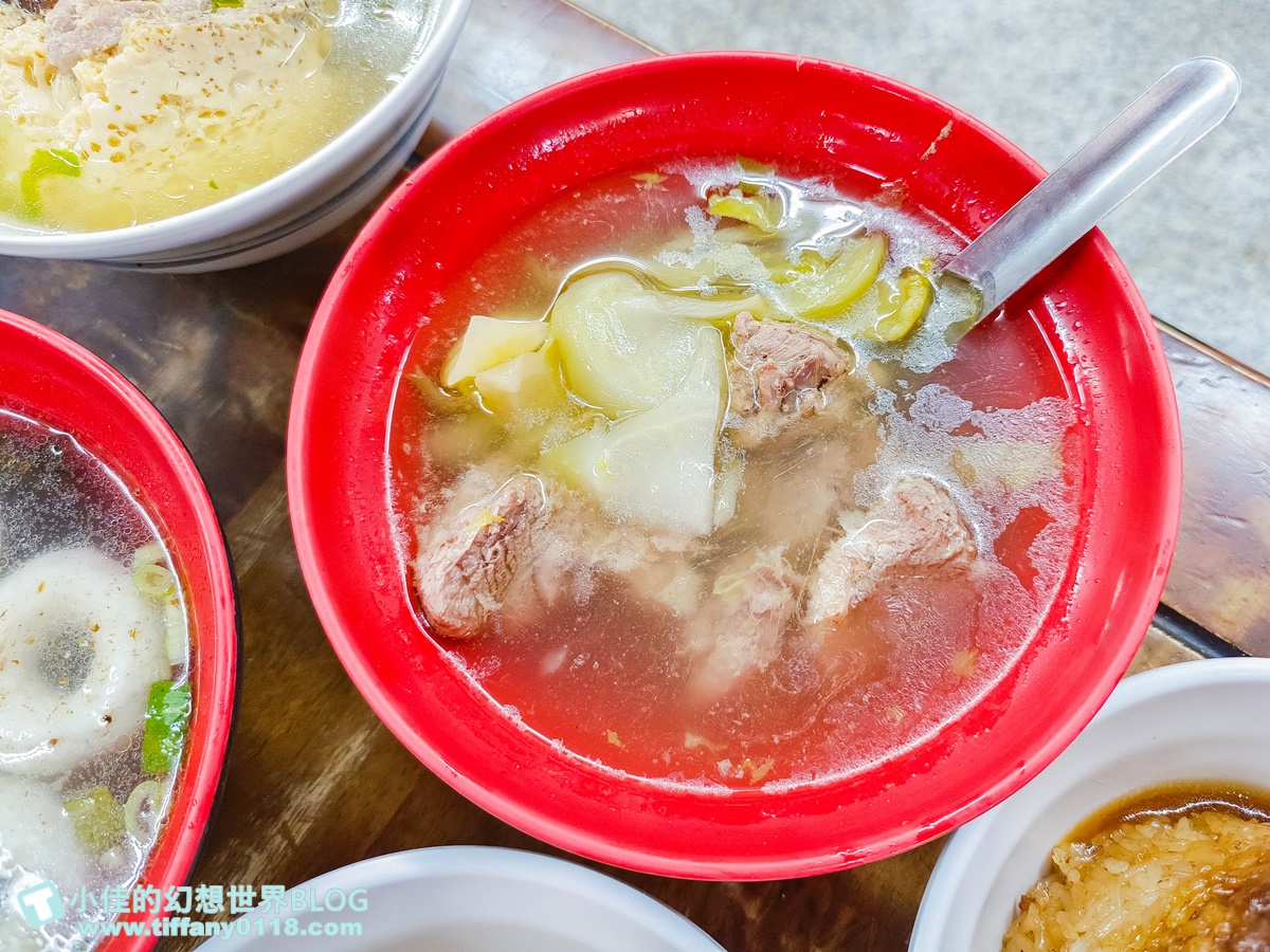 [高雄美食]北港蔡三代筒仔米糕/生意好到有三個店面/蒸蛋湯必點/鹽埕區美食推薦