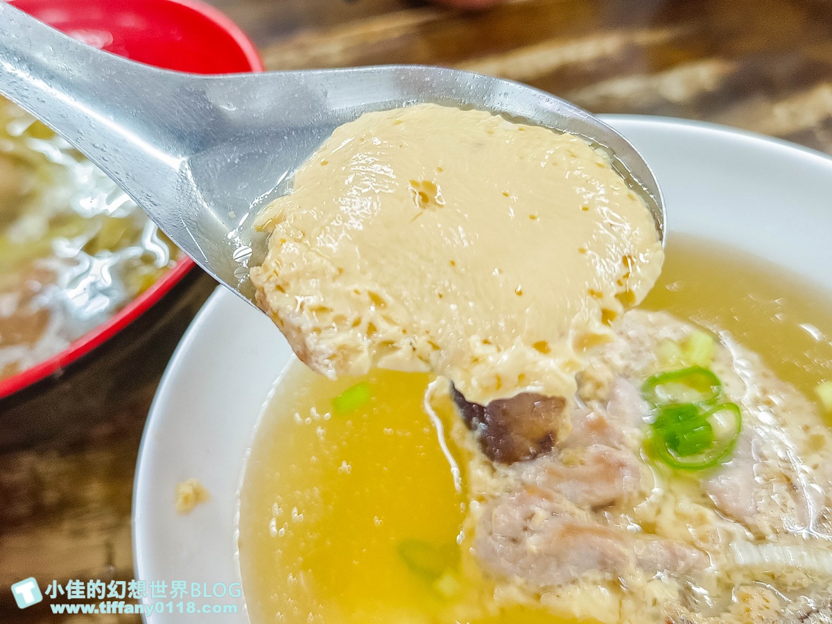 [高雄美食]北港蔡三代筒仔米糕/生意好到有三個店面/蒸蛋湯必點/鹽埕區美食推薦