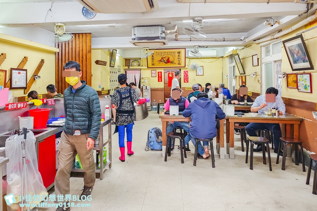 [板橋美食]油庫口蚵仔麵線/麵線+炭烤香腸一組才是經典吃法/板橋美食推薦