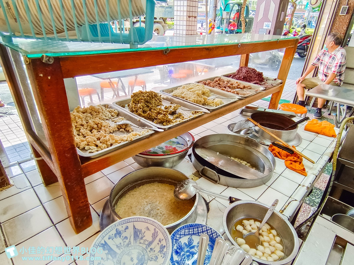 [高雄冰品]李家圓仔冰/傳承三代超過一甲子的高雄冰品/手工超Q湯圓跟綜合冰必點/鹽埕區美食推薦