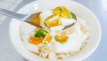 [高雄美食]鹽埕吳家豆花(附菜單)/金桔豆花搭配柴燒古早味豆花超好吃/鹽埕區美食推薦