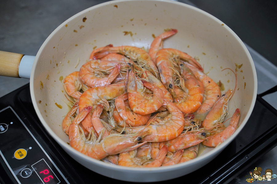 北港老店 老字號 老牌 麵條 手工 彩色麵 伴手禮 禮盒 花椒堅果醬 金蔥香雞油 