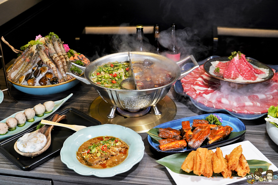 高雄新店開幕 麻辣火鍋 青花驕 王品 火鍋 麻辣 鴛鴦鍋 聚餐 高雄美食 聚餐 包廂 排隊 宵夜 晚餐 巨蛋商圈 美食