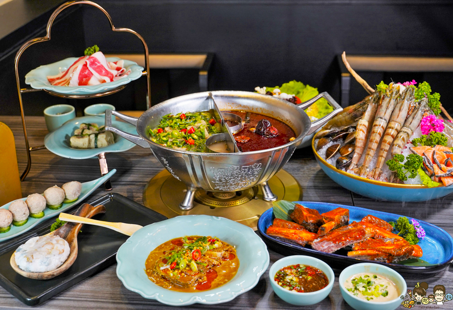 高雄新店開幕 麻辣火鍋 青花驕 王品 火鍋 麻辣 鴛鴦鍋 聚餐 高雄美食 聚餐 包廂 排隊 宵夜 晚餐 巨蛋商圈 美食