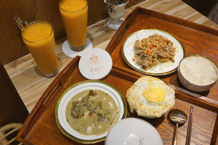 新竹美食│泰貓了 Thai Cafe。全新店面重現道地泰國小吃‧必喝現沖正宗泰式奶茶！