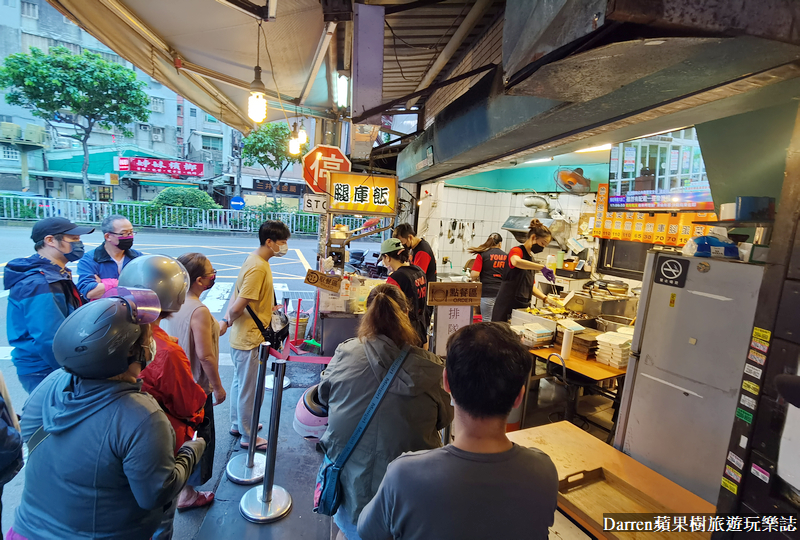 光興腿庫|三重光興街美食/三重豬腳飯推薦腿庫便當(菜單價位)
