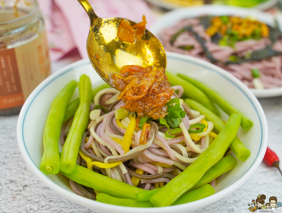 北港老店 老字號 老牌 麵條 手工 彩色麵 伴手禮 禮盒 花椒堅果醬 金蔥香雞油 