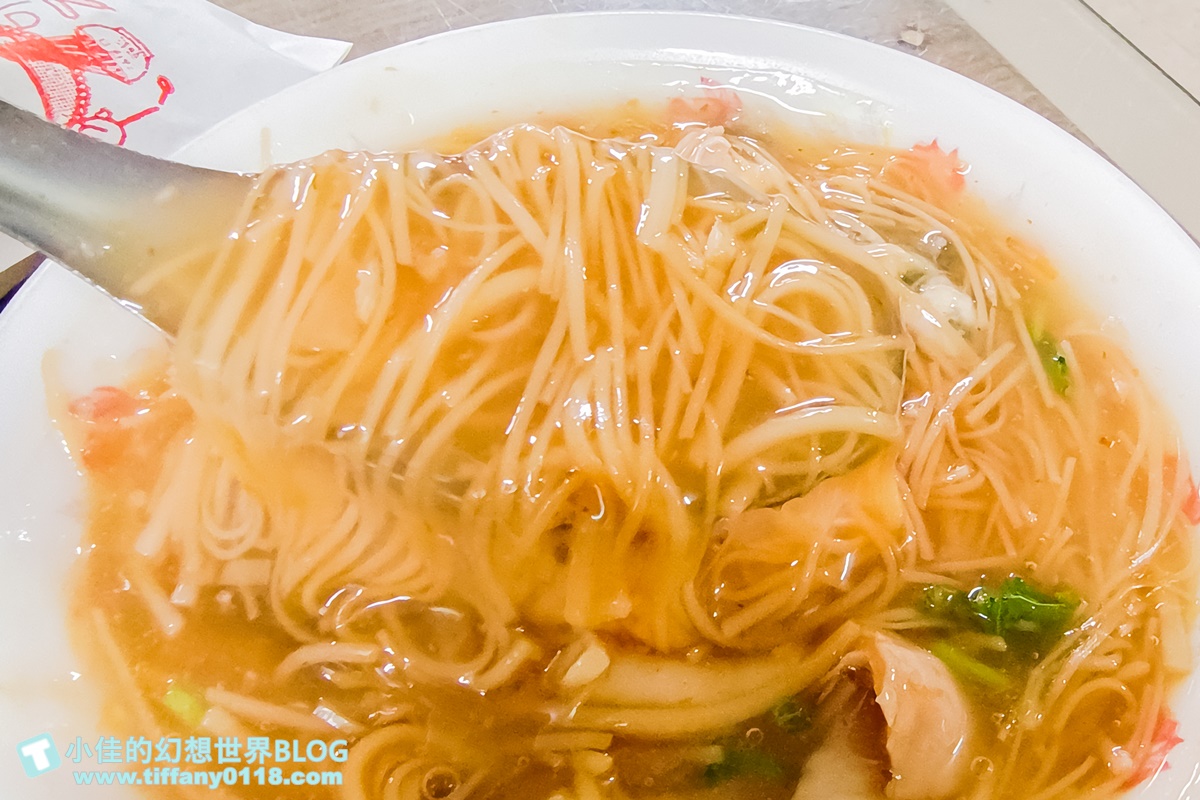 [板橋美食]油庫口蚵仔麵線/麵線+炭烤香腸一組才是經典吃法/板橋美食推薦