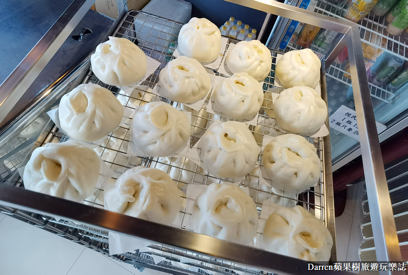 淡水美食|福星阿嬤筍肉包/一出爐就秒殺淡水包子店/外帶美食(菜單價位)