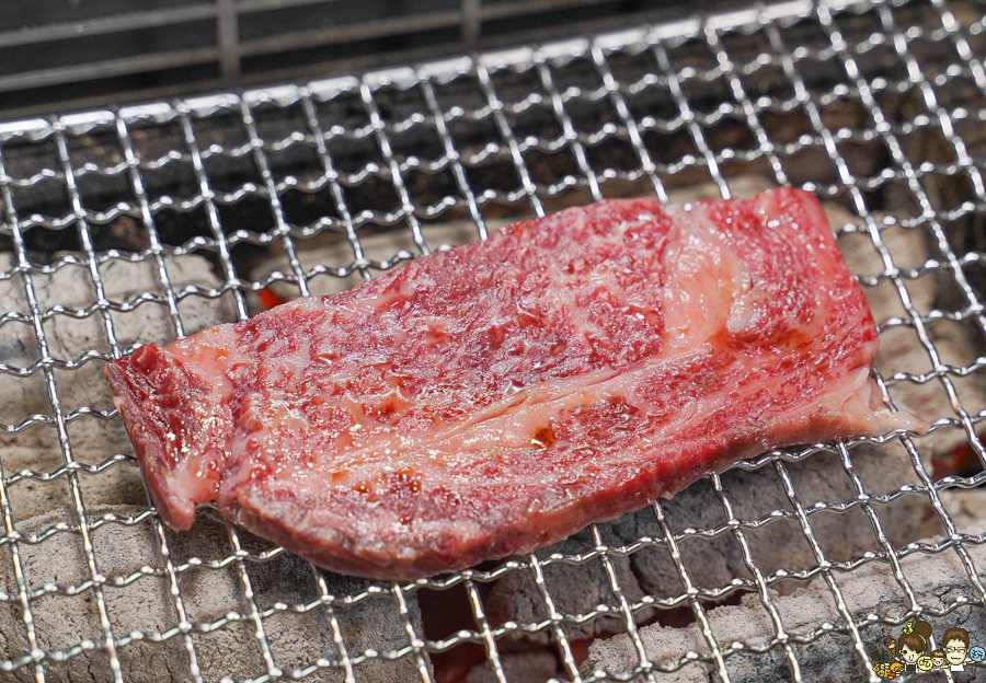 高雄燒肉 套餐 頂級 和牛燒肉 日式燒烤 炭黔燒肉 必吃 聚餐 約會 消夜 夜貓族 高雄必追 高雄美食