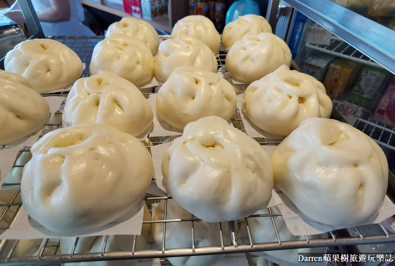 淡水美食|福星阿嬤筍肉包/一出爐就秒殺淡水包子店/外帶美食(菜單價位)