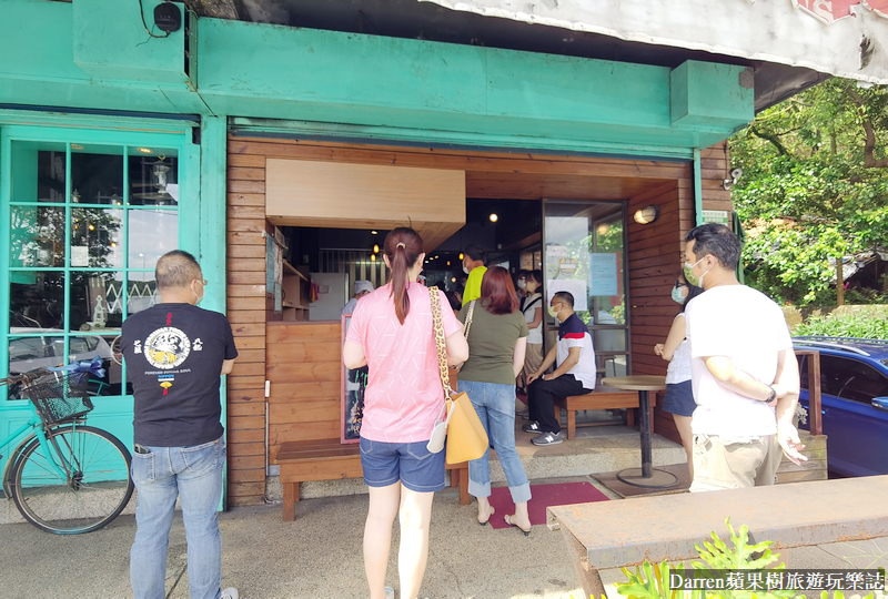 淡水美食|福星阿嬤筍肉包/一出爐就秒殺淡水包子店/外帶美食(菜單價位)